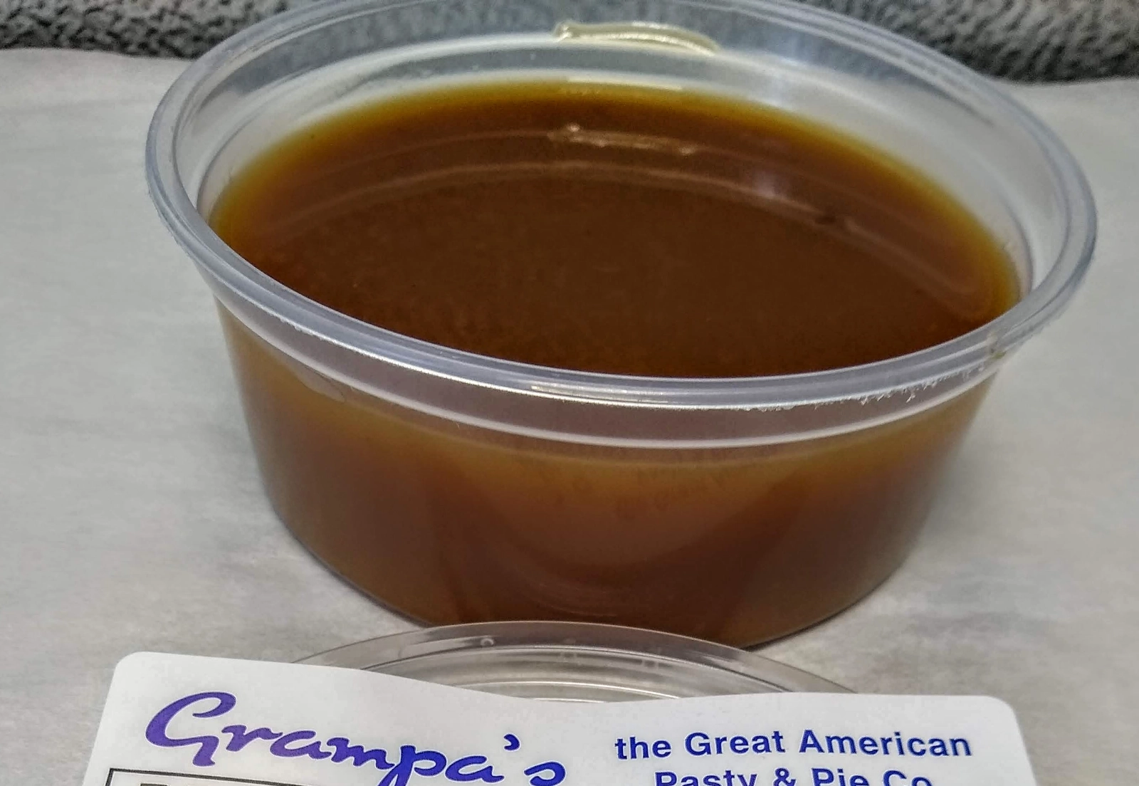 brown-demiglaze-gravy-8-oz-tub